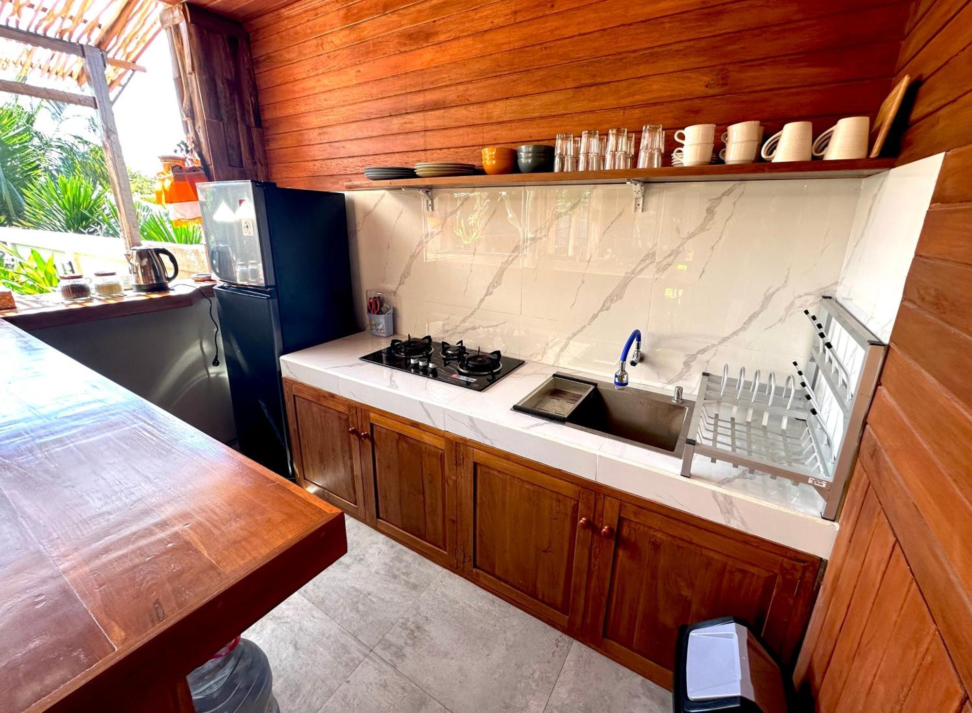 Puri Melati Hotell Uluwatu Exteriör bild