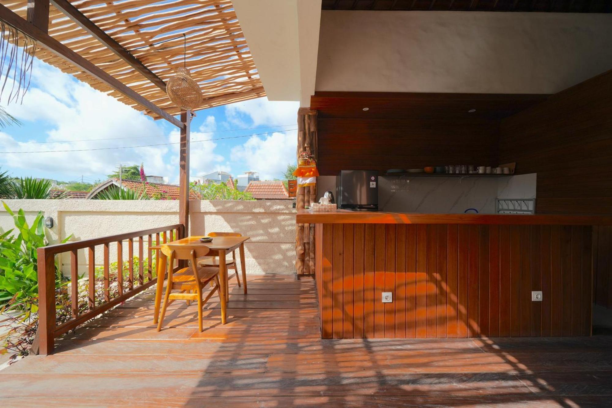 Puri Melati Hotell Uluwatu Exteriör bild